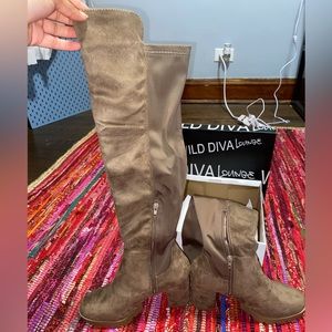 New! Wild Diva Gossip-10 Platform Chunky Heel Over the Knee High Boots in Taupe!